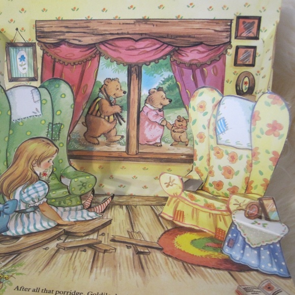 ☀️4/$30☀️ set of two pop up books - Picture 3 of 4